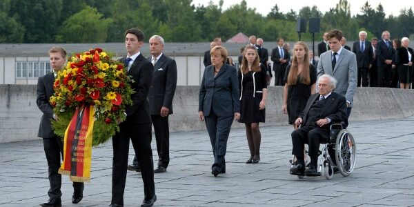 chancelière allemande camp nazi dachau