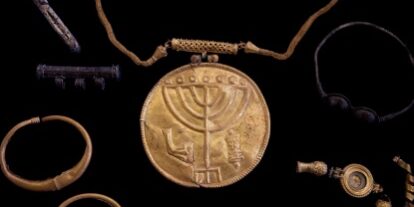 archéologie médaillon or mont temple