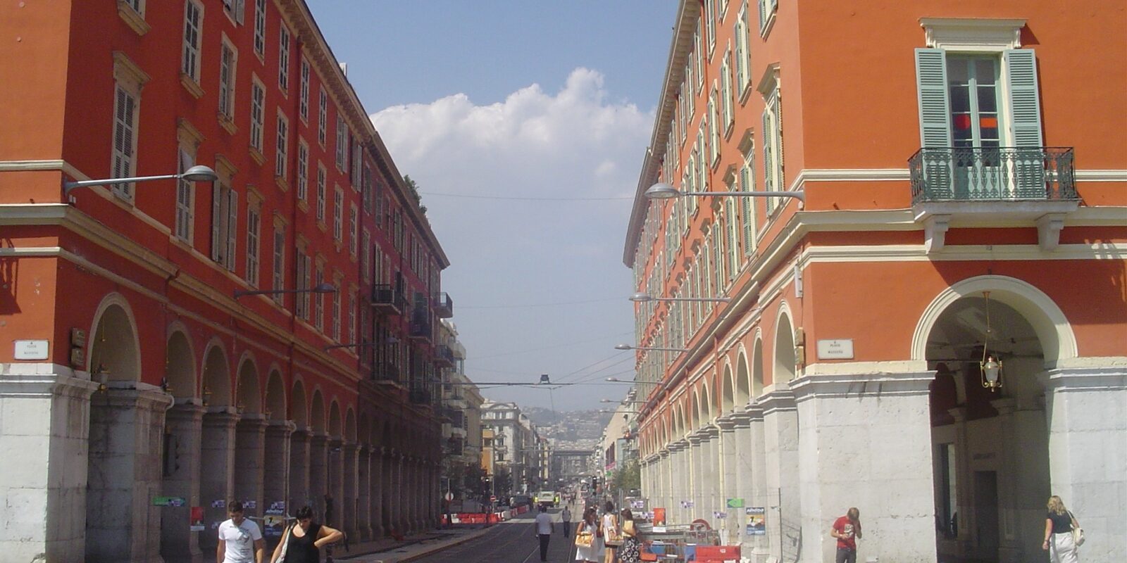 nice agression militaires devant siège consistoire