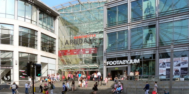 royaume uni journaliste déguisé juif religieux