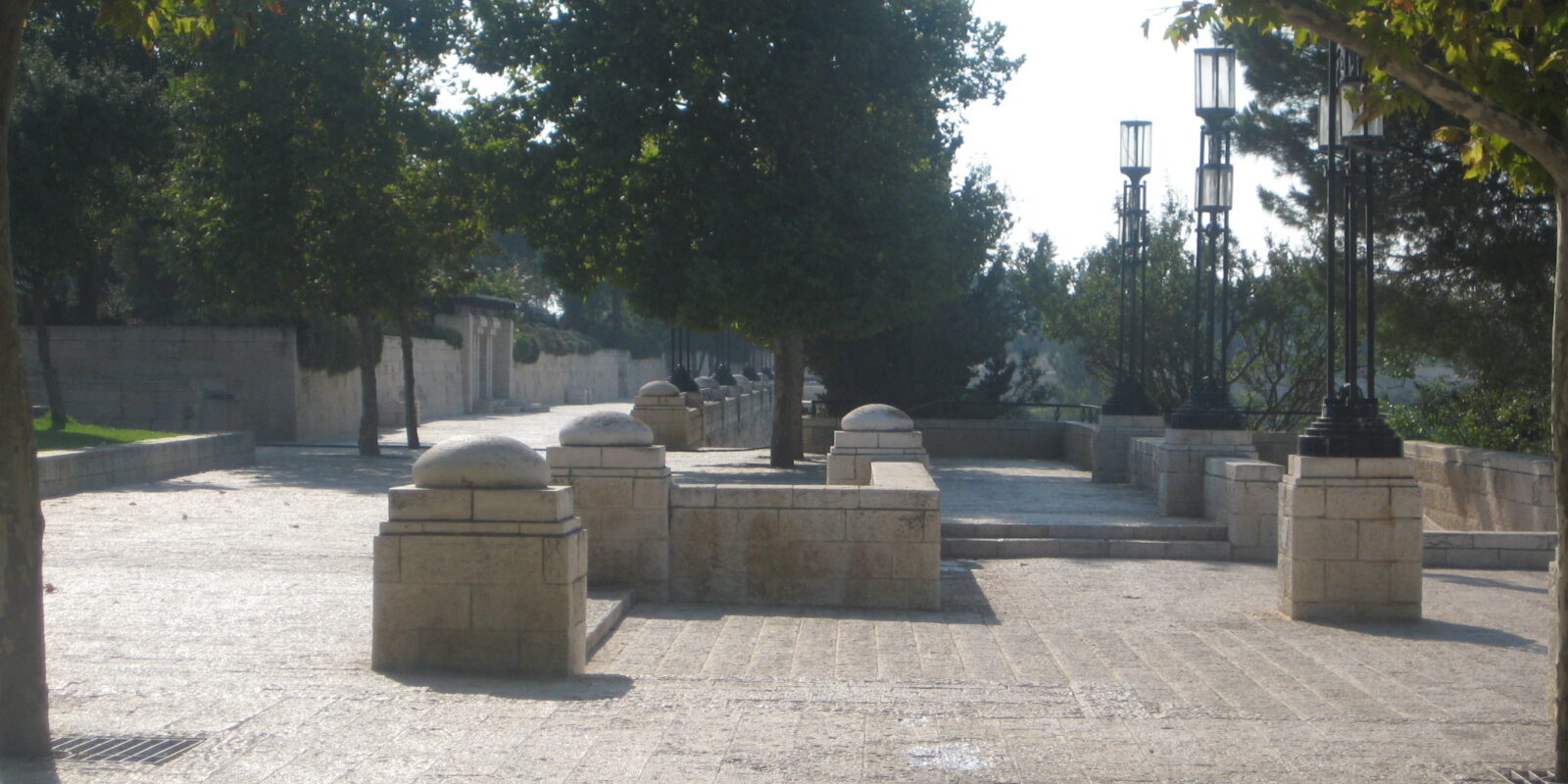 six arabes jérusalem inculpés agressions violentes