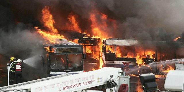 incendie immense terminal autobus ramat gan