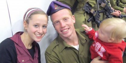 tsouk eytan blessé gravement atteint prononce premiers mots