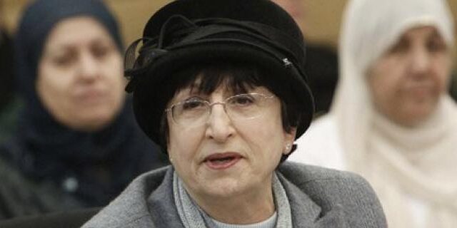 père s opposait qu femme orthodoxe députée