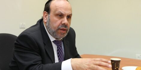 ministre cultes visite synagogue incendiée