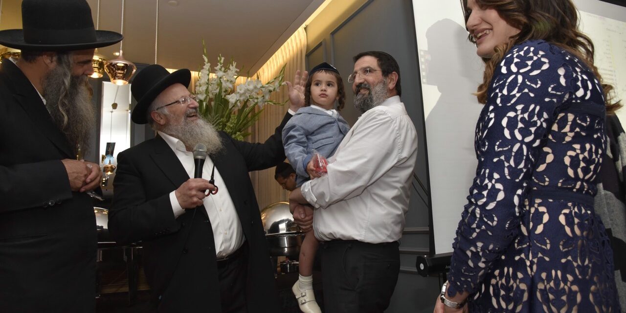 six mois attentat coupe cheveux fils aaron benita