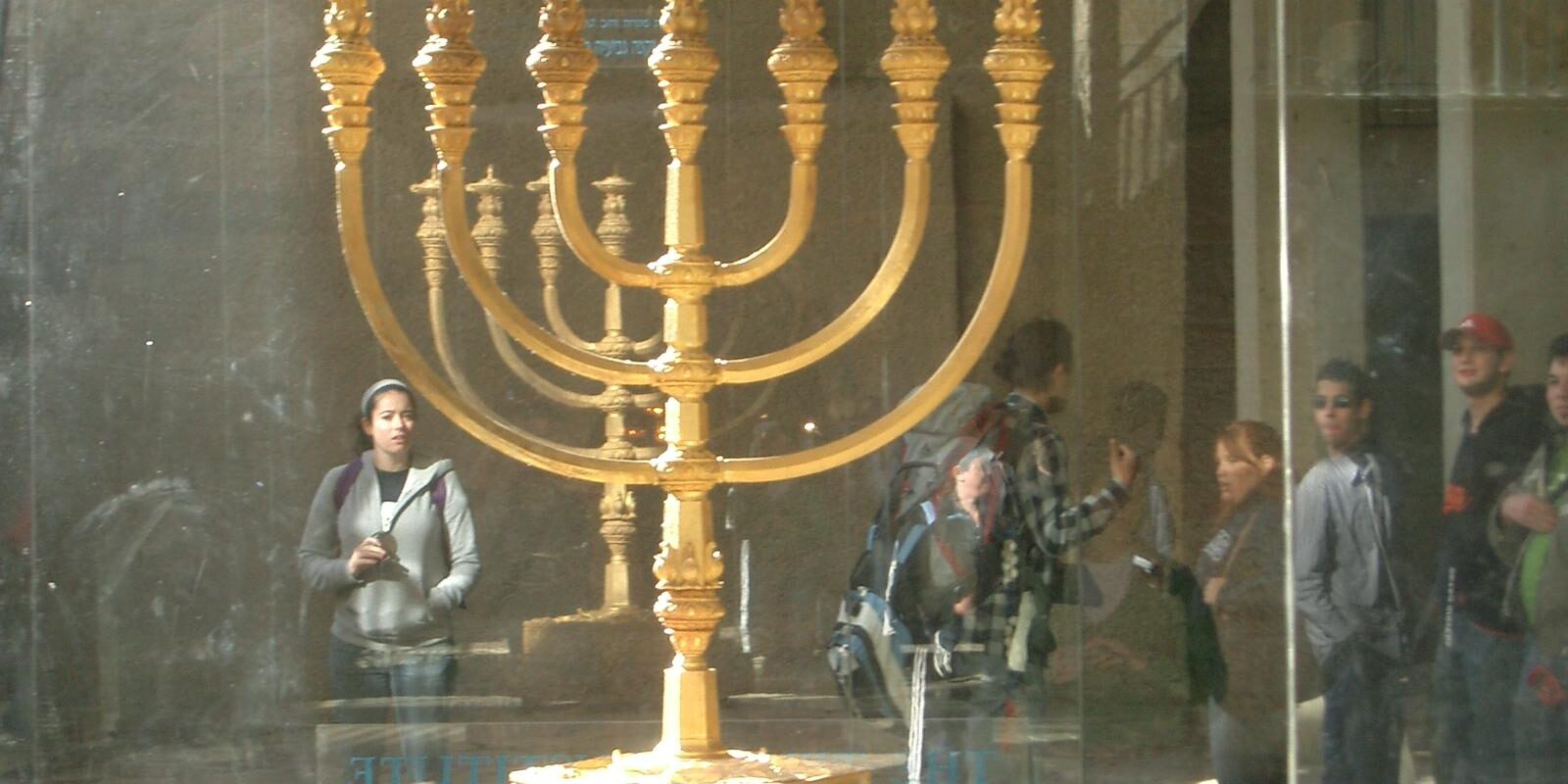 sept lampes projetteront lumières