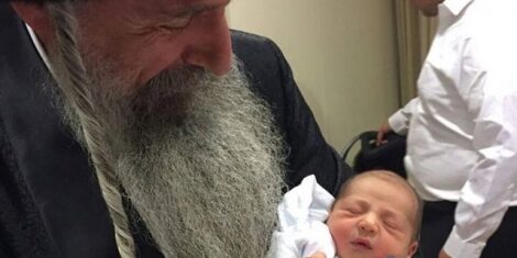 mazal tov mbd devenu arrière grand père