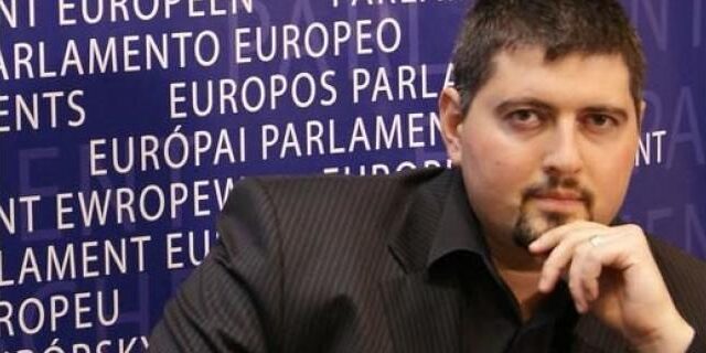 ancien néonazi hongrois découvert origines juives prépare alya