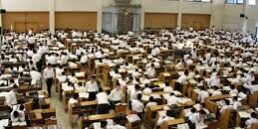 étudiant yeshivat mir compétences technologiques remarquables