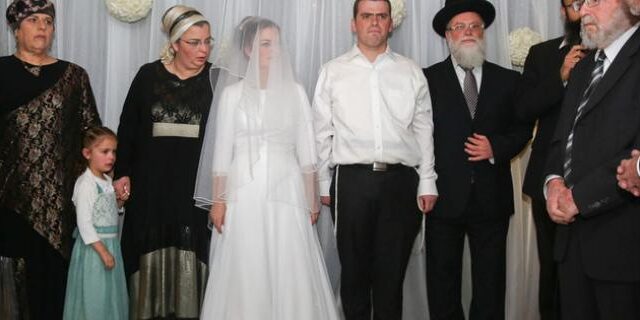 onze mois attentat naissance famille bigel