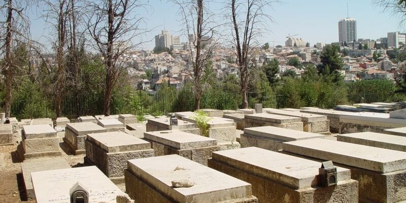 Sb_cemetery_4-800×570